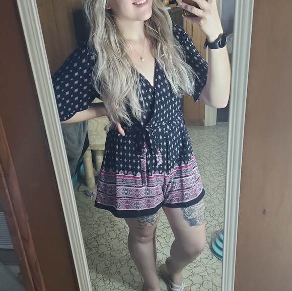 Romper - Picture 5 of 5